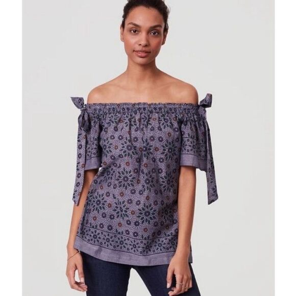 Loft off shoulder flutter sleeve top. XS - Picture 1 of 6